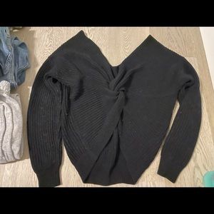 cropped black sweater ✨🖤